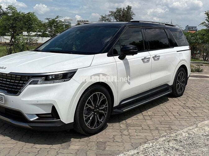 Kia Carnival 2023 Signature 2.2D - 27500 km
