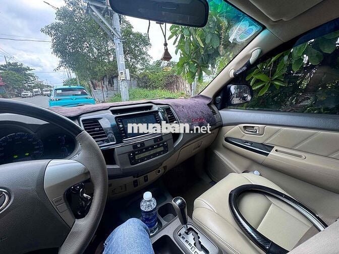 Toyota Fortuner 2013 2.7V 4x4 - 100000 km