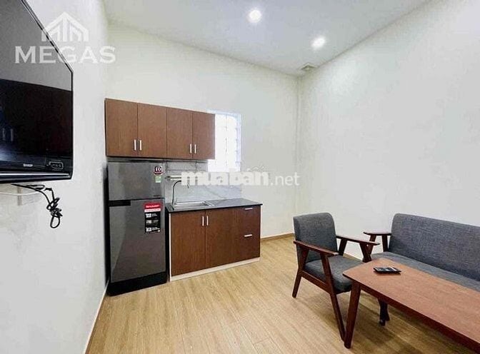 Cho Thuê Căn Hộ 1PN Bancol Lớn Ngay VinCom Nguyễn Xí