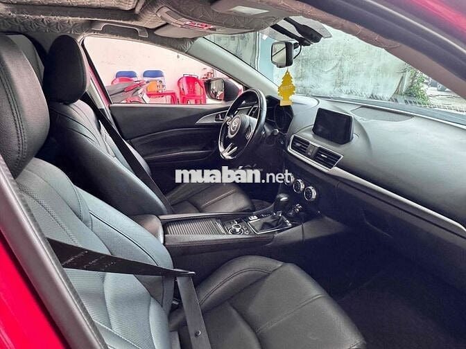 Mazda 3 2017 1.5 AT Sedan - 63000 km