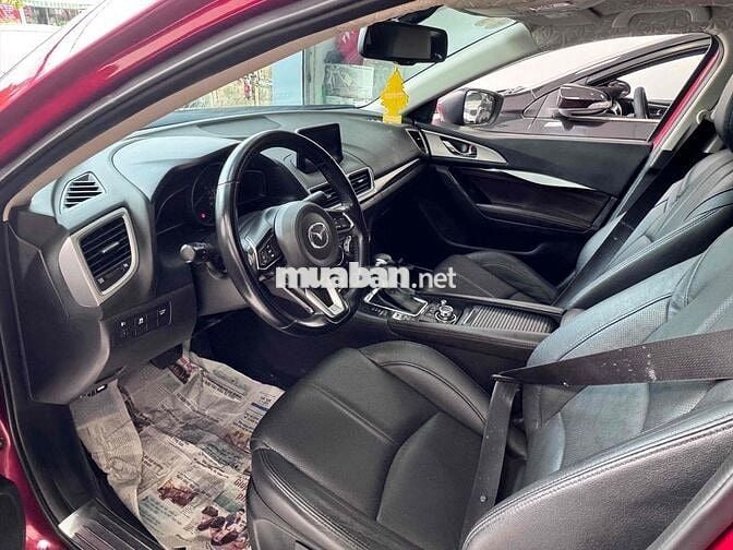Mazda 3 2017 1.5 AT Sedan - 63000 km