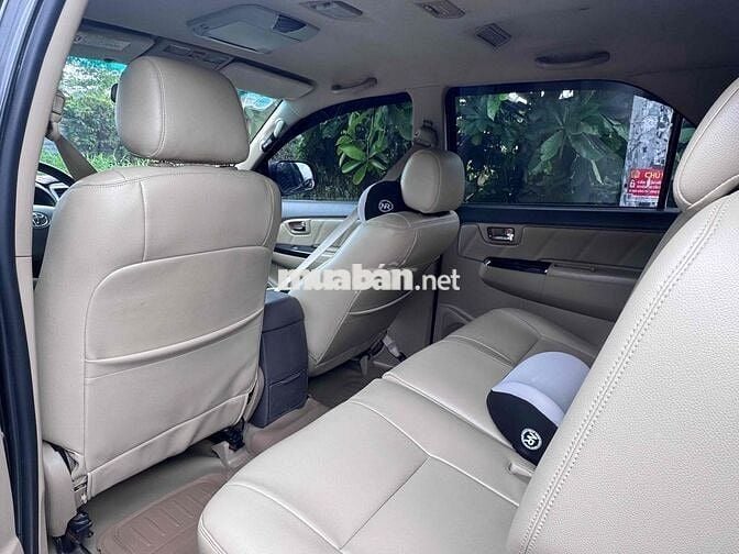 Toyota Fortuner 2013 2.7V 4x4 - 100000 km