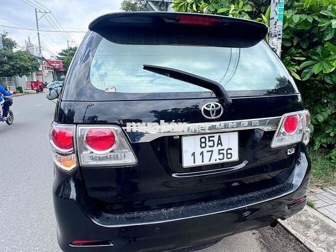 Toyota Fortuner 2013 2.7V 4x4 - 100000 km