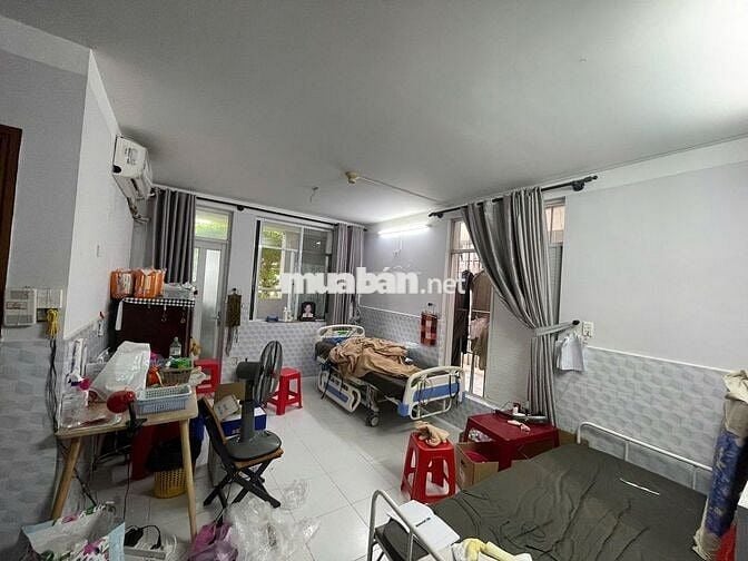 Chung cư newtone. Dtích 75 m2, pn 2, pk 1, wc 2, có sẳn 1 số nội thất