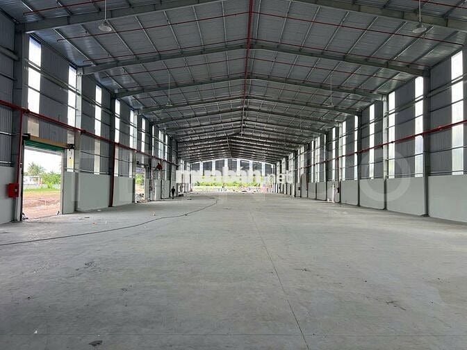 Kho xưởng 4.200m² có PCCC tự động và điện ba pha, đường Quốc Lộ 61C
