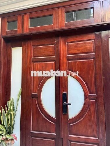 Bán nhà mới đẹp - 10m ra bãi xe - 30m ra ĐSQ Hàn Quốc - 38m chỉ 8,4 tỷ