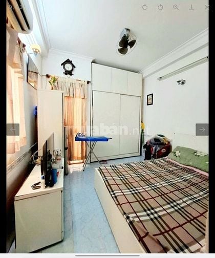 Bán nhà Phó Đức Chính Q1 nhà 4 tầng hẻm đẹp giá chỉ 8,8 tỷ.