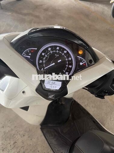 Em Mẹ Bỉm cần bán xe Sh Em lái mua xe điện nhẹ