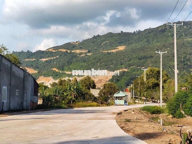 ĐẤT VIEW NÚI CHỨA CHAN XUÂN LỘC