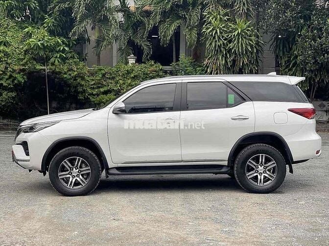 Toyota Fortuner 2022 2.4 4x2 AT - 44537 km