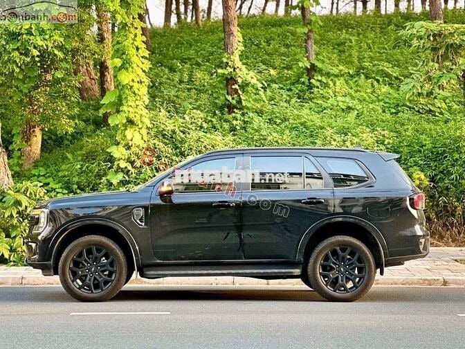 Ford Everest Sport 2.0L 4x2 AT 2025