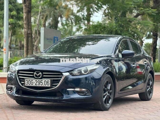 Mazda 3 2018 1.5 AT Sedan - 75000 km