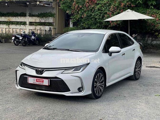 Toyota Corolla Altis 2023 1.8V - 11653 km