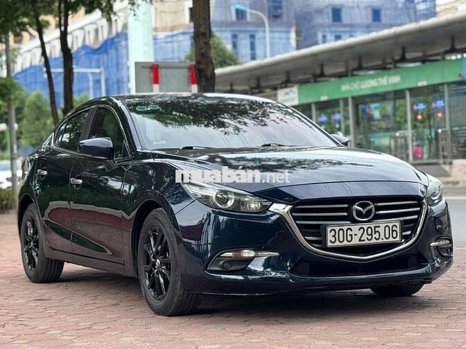 Mazda 3 2018 1.5 AT Sedan - 75000 km