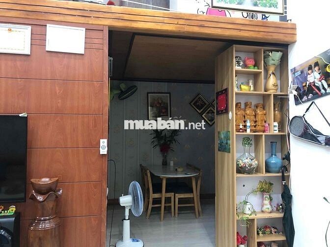 Bán nhà cạnh Trung Nguyên, TT TP
