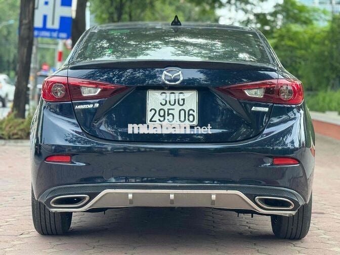 Mazda 3 2018 1.5 AT Sedan - 75000 km
