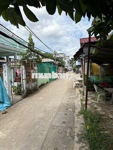 Nhà chính chủ đường xe hơi,3 phòng ngủ, đường nguyễn Văn tạo nhà bè