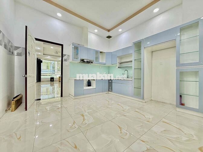Mặt bằng tầng trệt 6x15m Tân Bình – vị trí sầm uất, đầy đủ tiện nghi
