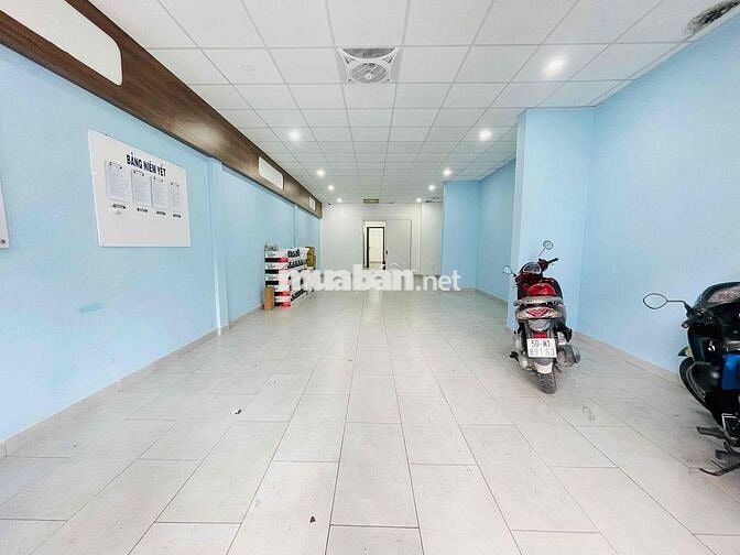 CHO THUÊ NHÀ 333B VÕ VĂN TẦN QUẬN 3 FULL ỐP KÍNH CÓ THANG MÁY GIÁ RẺ