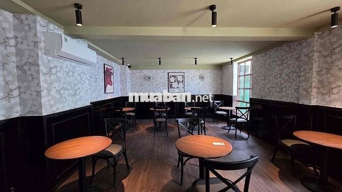 NGANG 15M- ĐỐI DIỆN TOÀ NGÂN HÀNG ĐÔNG Á SỐ 95 CMT8 QUẬN 3