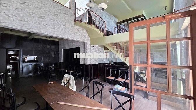 NGANG 15M- ĐỐI DIỆN TOÀ NGÂN HÀNG ĐÔNG Á SỐ 95 CMT8 QUẬN 3