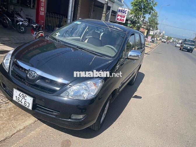 Toyota Innova 2008 G - 180000 km