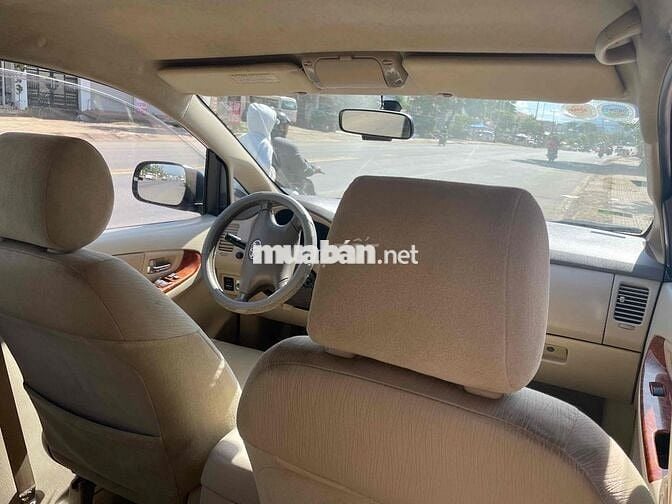 Toyota Innova 2008 G - 180000 km