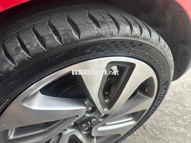 Kia Rio 2014 1.4 AT Hatchback - 790000 km
