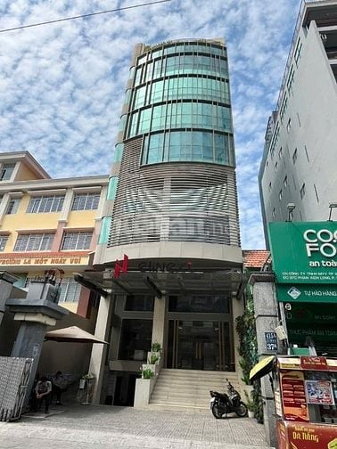 Bán tòa nhà mặt tiền đường Nguyễn Văn Linh, DT 8 x 20m giá chỉ 43,5 tỷ
