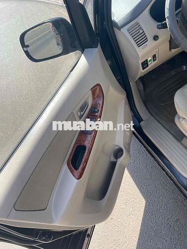 Toyota Innova 2008 G - 180000 km