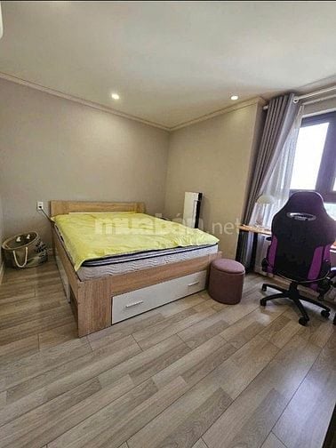 C/c Satra Eximland,Phan Đăng Lưu,Phú Nhuận: 130m2, 3p ngủ, 2wc, 22tr/t