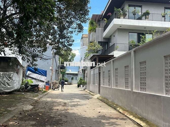 NHÀ 1T1L+ST, 5X13M 2PN 2WC HẺM OTO TẬN NƠI ĐƯỜNG 11, Ở GĐ, NHÓM BẠN NỮ