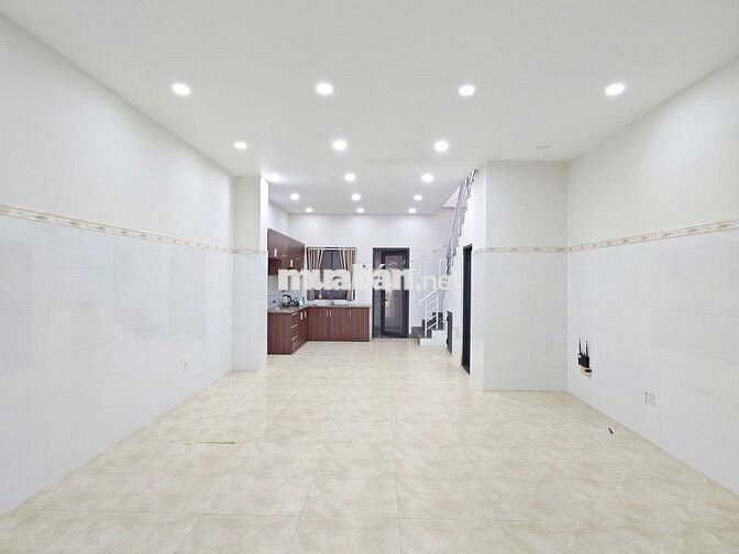 CHỊ HƯƠNG TIẾC NHƯNG PHẢI BÁN CĂN Ở TÂN PHÚ CHUNG CỦ CHI GIÁ CHỈ 800TR