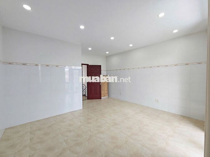 CHỊ HƯƠNG TIẾC NHƯNG PHẢI BÁN CĂN Ở TÂN PHÚ CHUNG CỦ CHI GIÁ CHỈ 800TR
