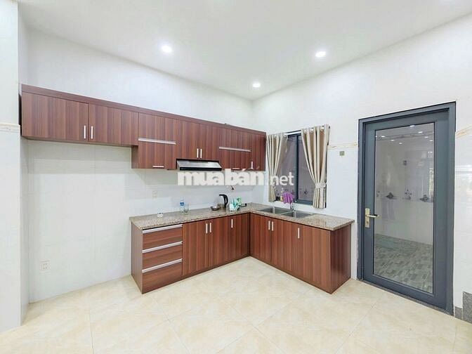 CHỊ HƯƠNG TIẾC NHƯNG PHẢI BÁN CĂN Ở TÂN PHÚ CHUNG CỦ CHI GIÁ CHỈ 800TR
