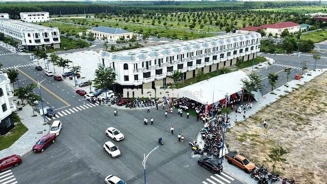 CẦN BÁN LÔ ĐẤT GẦN NGAY BÀU BÀNG- GIÁ NGỘP