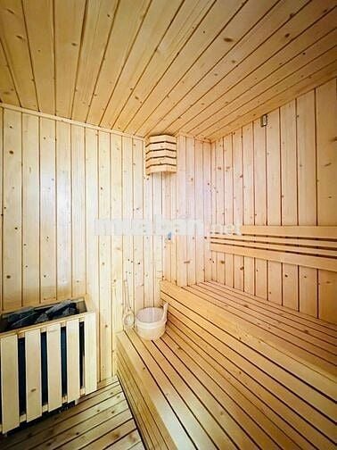 Cho thuê nhà mặt tiền 4 lầu có thang máy 4x 20 full nội thất giá 25tr