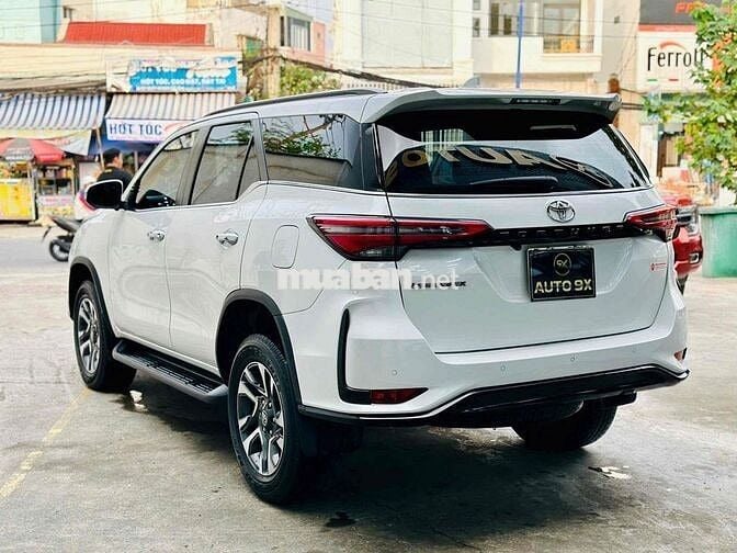 🚘 Toyota Fortuner Legender 2.4 Máy Dầu - Siêu Lướt