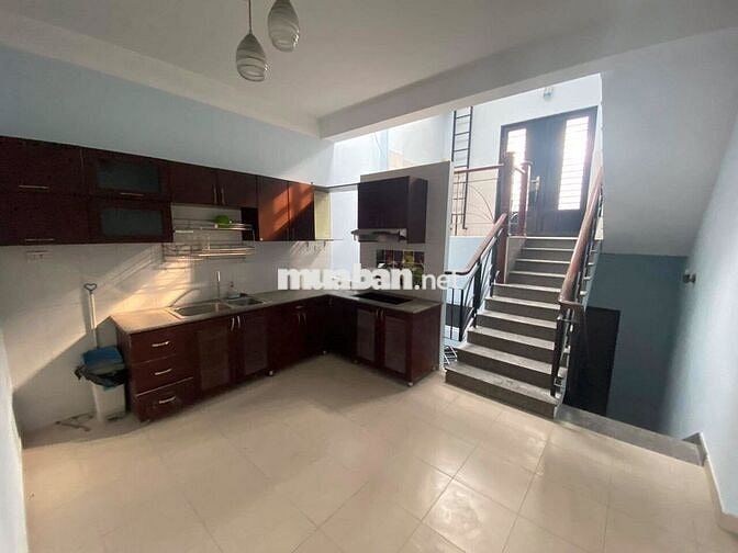 CHO THUÊ NHÀ HXH ĐINH BỘ LĨNH, 65m2 NGANG 4.3m, 4 TẦNG, GIÁ 30TR/THÁNG