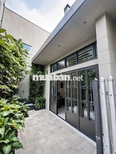 53m2 (5.3 x 11m)+Sân 15m2 •SÁT HXH 8m• 2PN•NƠ TRANG LONG BT - 5.2 TỶ