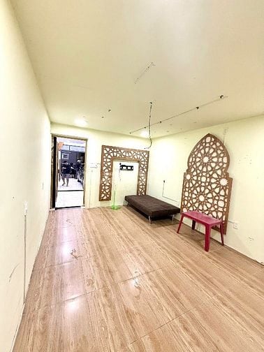⭐️Nhà DT:4x16m, 2 lầu xe hơi để trong nhà hẻm 5m Trần Thị Trọng, P15