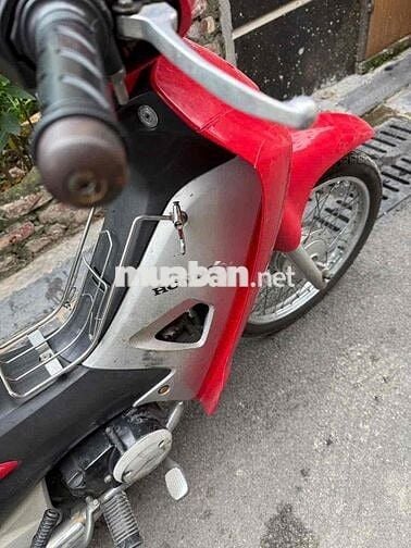 e bán wawe a màu đỏ máy ngon sẵn đi lâu dài ạ