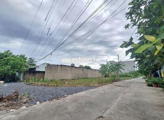 Lô Đất 80m2 Hẻm Xe Hơi Ngay KCN Hiệp Phước Với Giá Chỉ 35tr/m2.