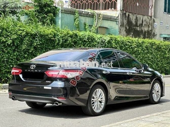Toyota Camry 2.5Q 2021