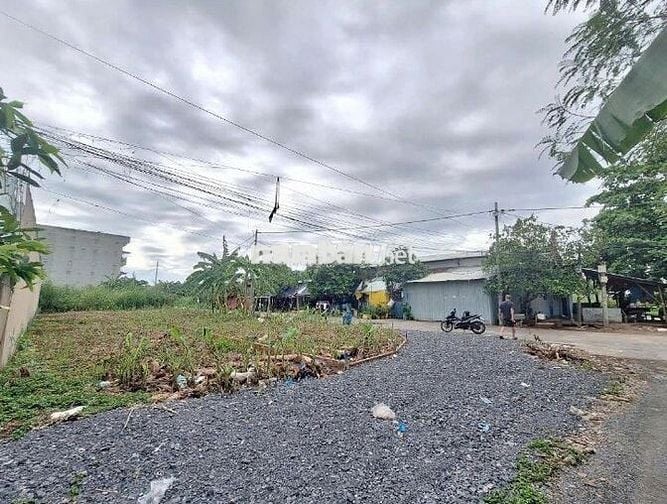 Lô Đất 80m2 Hẻm Xe Hơi Ngay KCN Hiệp Phước Với Giá Chỉ 35tr/m2.