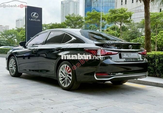 Lexus ES 300h 2023 - 2 Tỷ 950 Triệu
