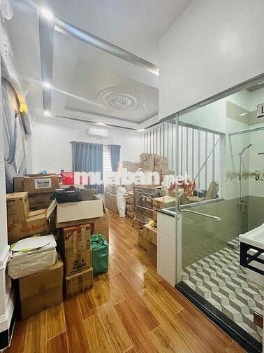 CHO THUÊ NHÀ TRỆT 2 LẦU MỚI ĐẸP CÓ NỘI THẤT KDC HƯNG PHÚ - CẦN THƠ
