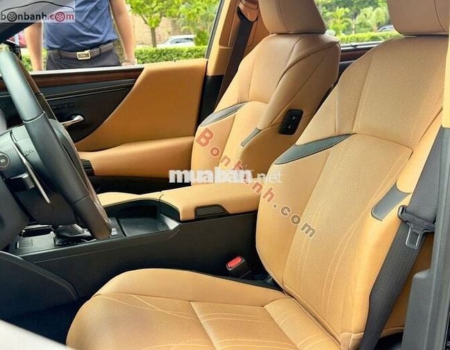 Lexus ES 300h 2023 - 2 Tỷ 950 Triệu
