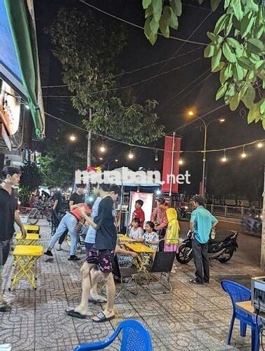 Cho thuê mặt bằng Tạ Quang Bửu buổi chiều