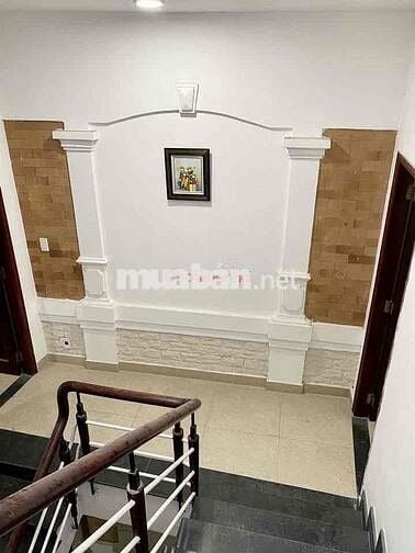 Cho thuê nhà Hẻm Xe Hơi Trệt 3 Lầu 4.5x20 Thành Thái , Quận 10